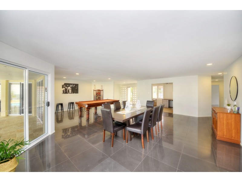 17 Portobello Drive, Mermaid Waters QLD 4218