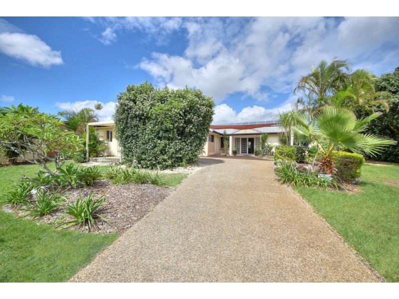 17 Portobello Drive, Mermaid Waters QLD 4218