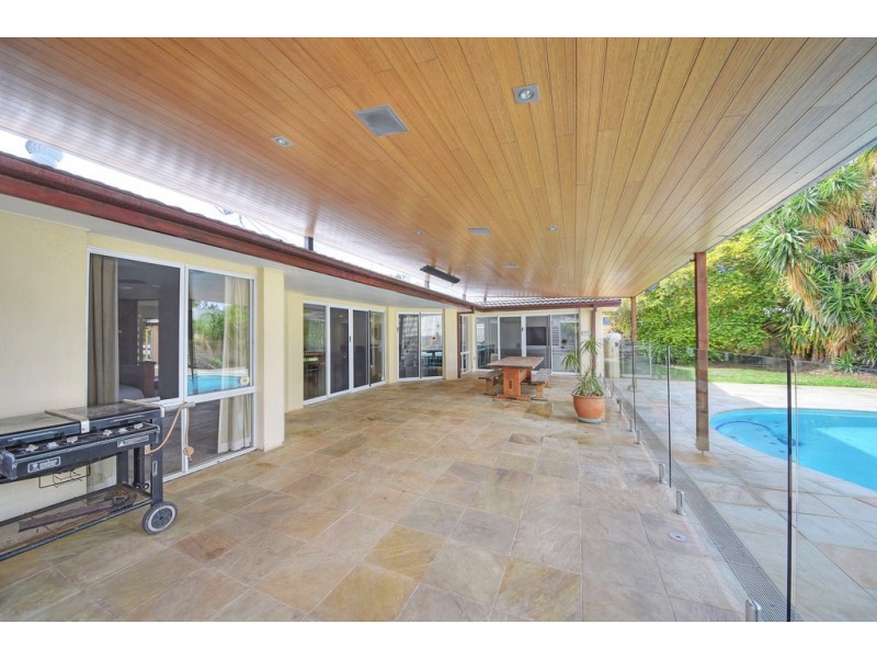 17 Portobello Drive, Mermaid Waters QLD 4218