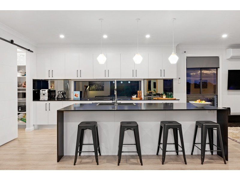 20 Feathertop Street, Banora Point NSW 2486