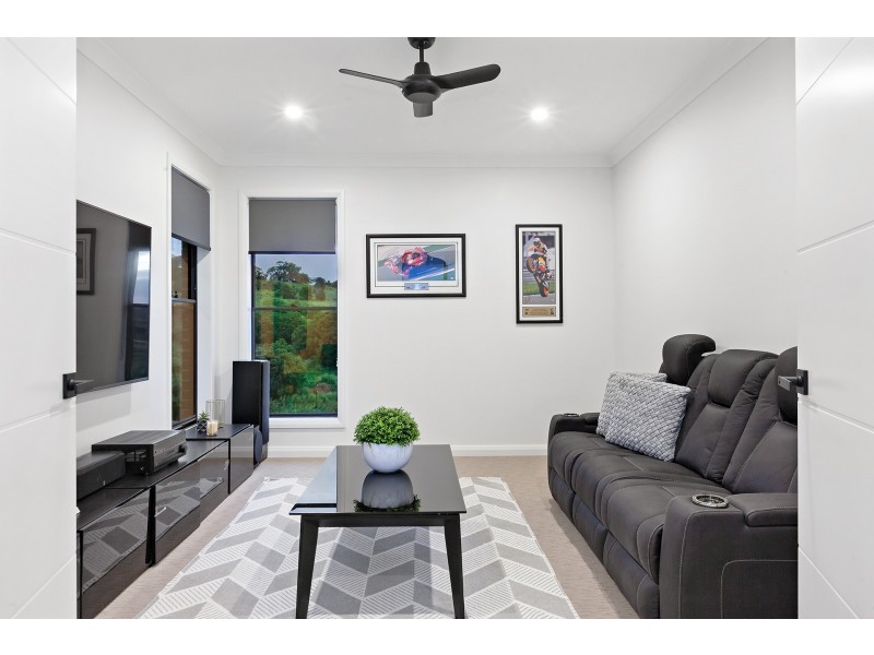 20 Feathertop Street, Banora Point NSW 2486