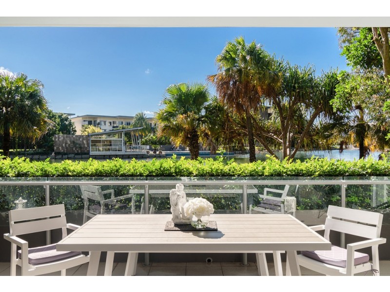 317/3-5 Pendraat Parade, Hope Island QLD 4212