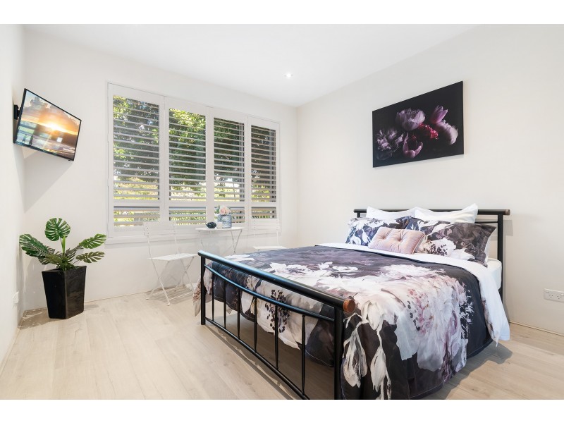 317/3-5 Pendraat Parade, Hope Island QLD 4212