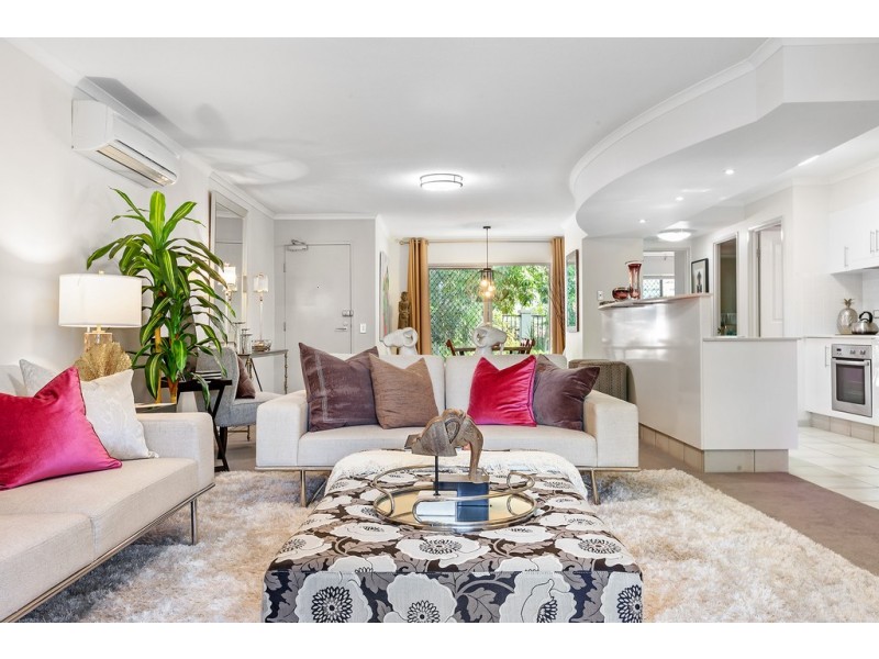 25/1 Riverwalk Avenue, Robina QLD 4226