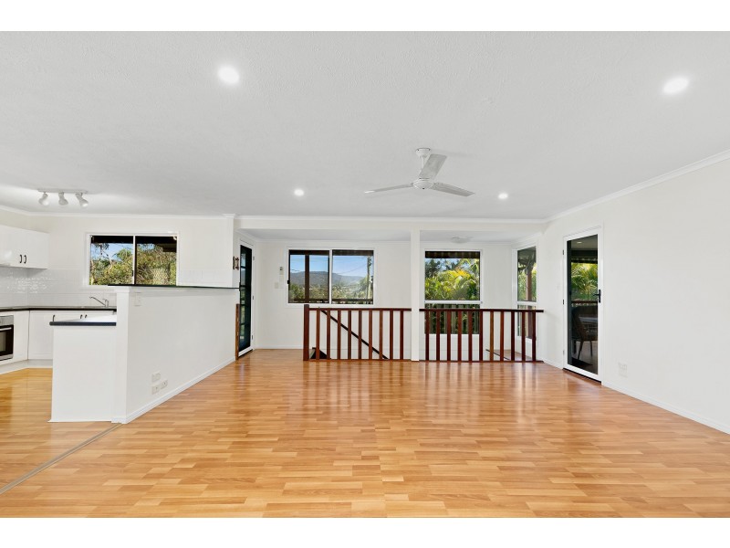 7 Orbit Court, Mudgeeraba QLD 4213