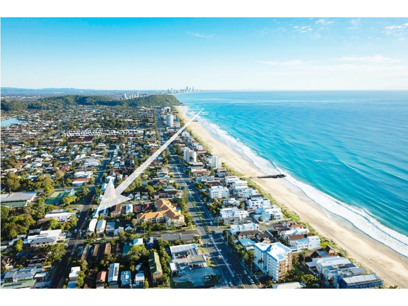 2/16 Tenth Avenue, Palm Beach QLD 4221