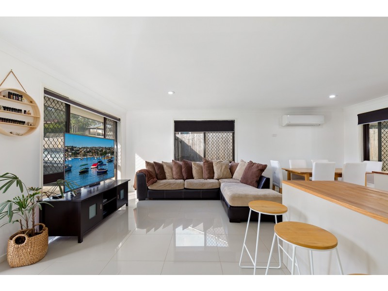 11 Moonbeam Parade, Mudgeeraba QLD 4213