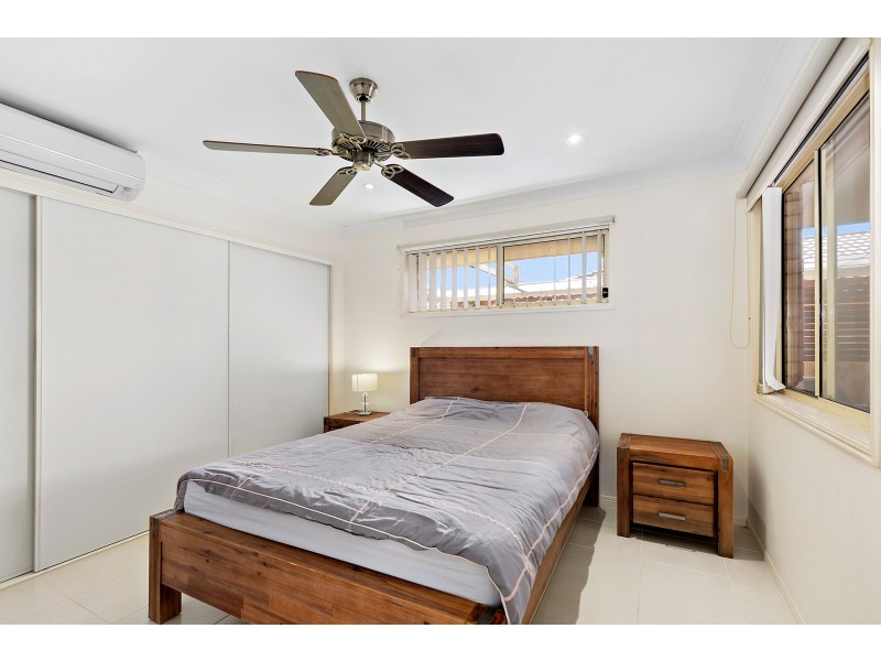 4 Greendale Place, Banora Point NSW 2486