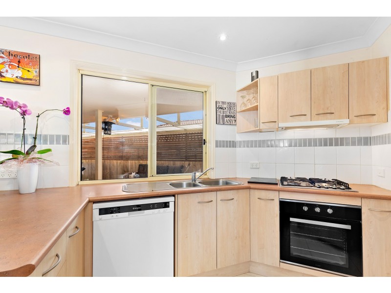 4 Greendale Place, Banora Point NSW 2486