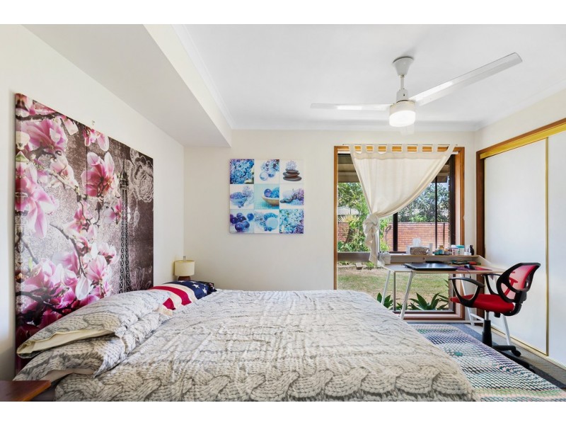 4 Balsa Street, Elanora QLD 4221