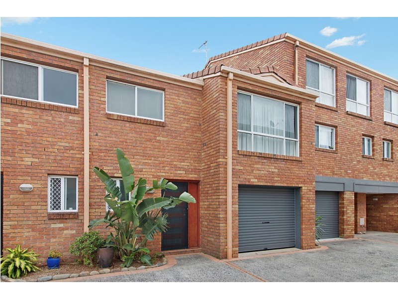 2/54 Coolangatta Road, Coolangatta QLD 4225