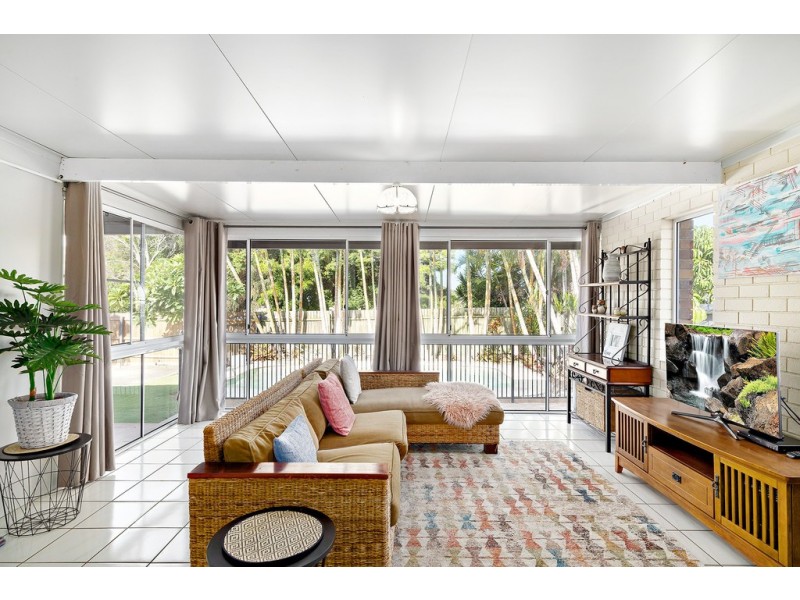 57 Bestmann Road East, Sandstone Point QLD 4511