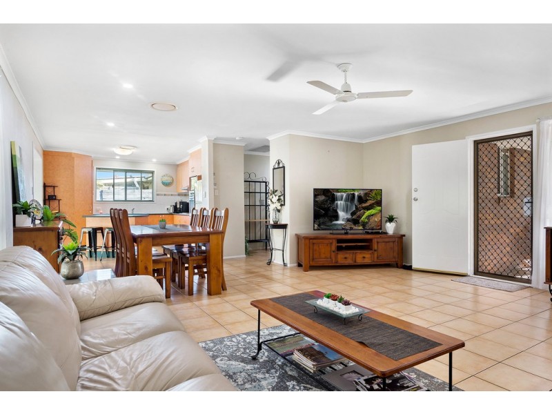 57 Bestmann Road East, Sandstone Point QLD 4511