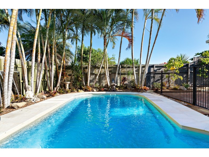 57 Bestmann Road East, Sandstone Point QLD 4511