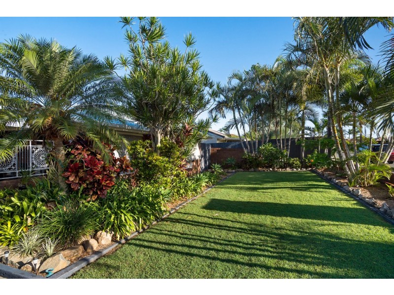 57 Bestmann Road East, Sandstone Point QLD 4511