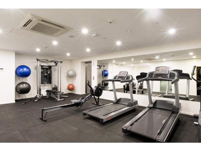 1801/9 Norfolk Avenue, Surfers Paradise QLD 4217