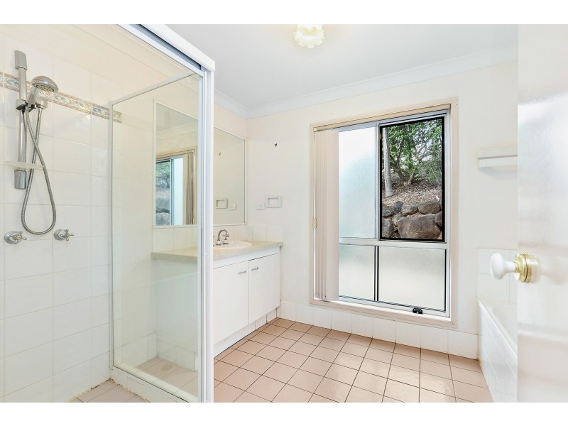 13 Highbridge Rise, Mudgeeraba QLD 4213