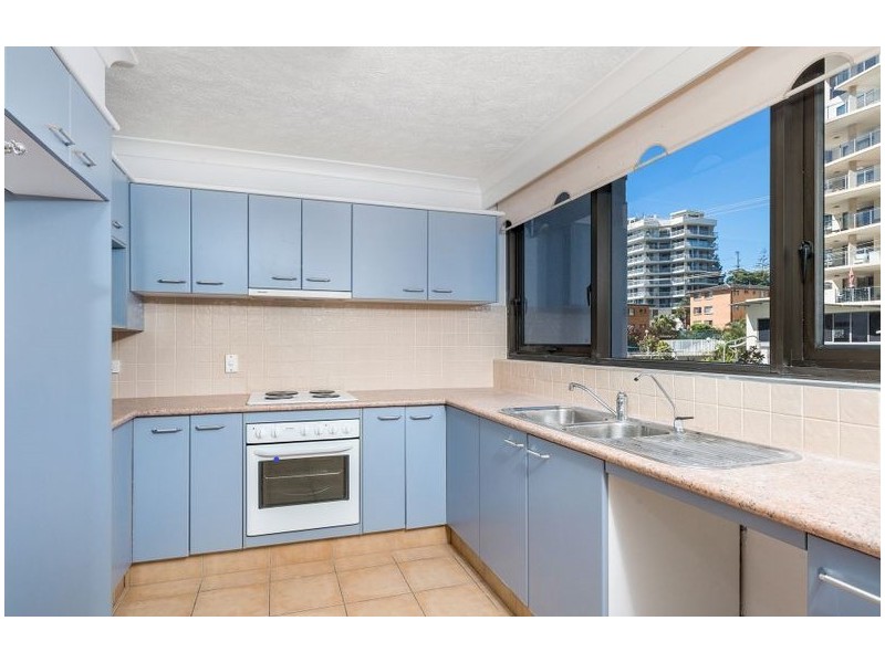 6/190 Marine Parade, Rainbow Bay QLD 4225