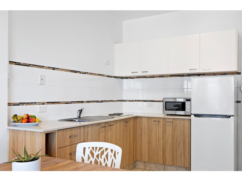 460/99 Griffith Street, Coolangatta QLD 4225