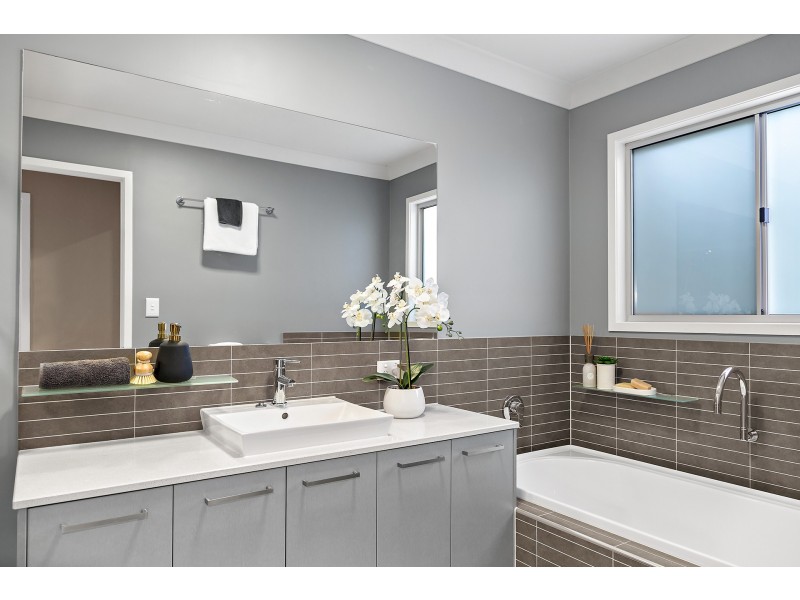 28 Murray Circuit, Upper Coomera QLD 4209