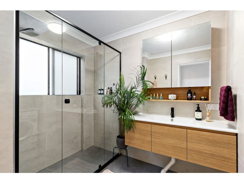 3/7 Jodie Court, Mermaid Waters QLD 4218