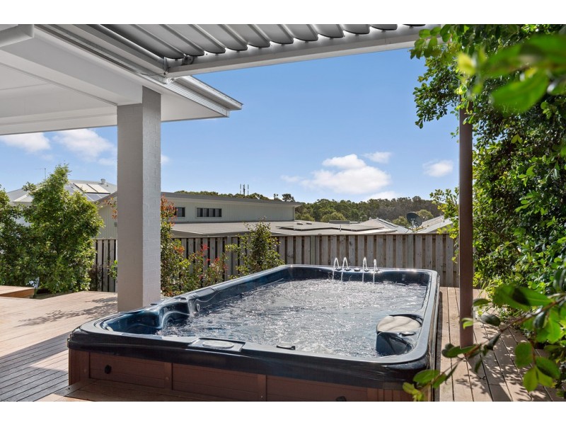 32 Dianella Drive, Casuarina NSW 2487