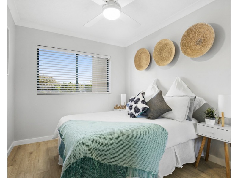 13/143 Golden Four Drive, Bilinga QLD 4225