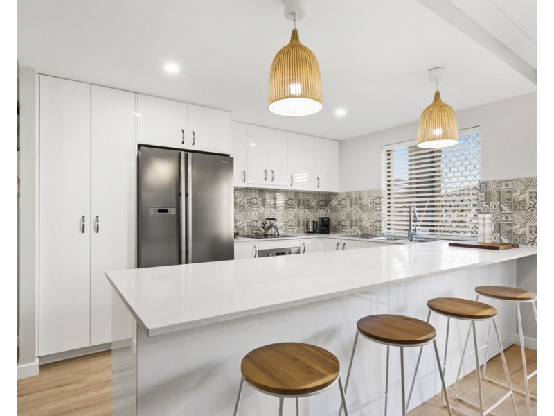 13/143 Golden Four Drive, Bilinga QLD 4225