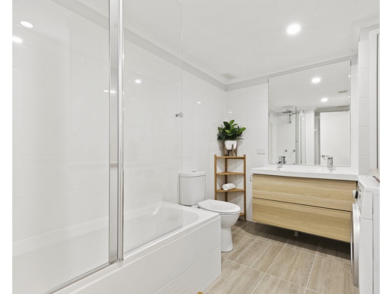 13/143 Golden Four Drive, Bilinga QLD 4225