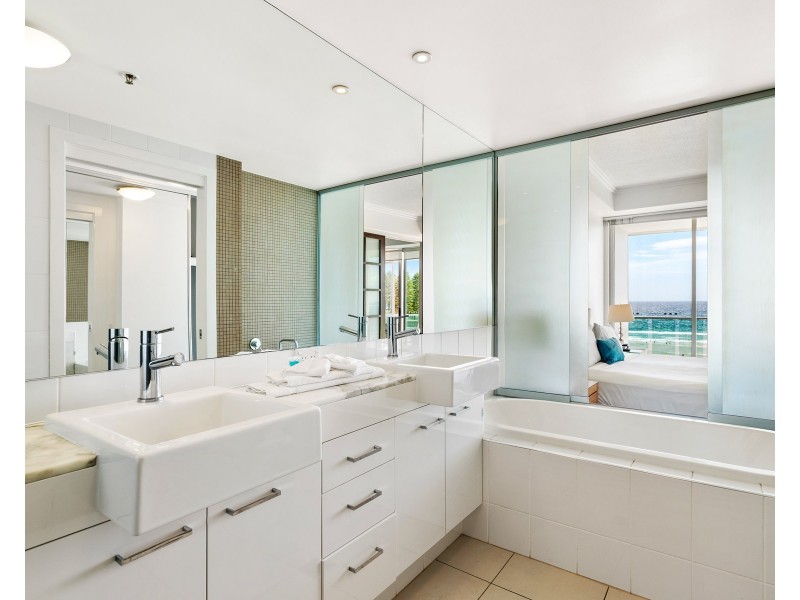 804/120 Marine Parade, Coolangatta QLD 4225