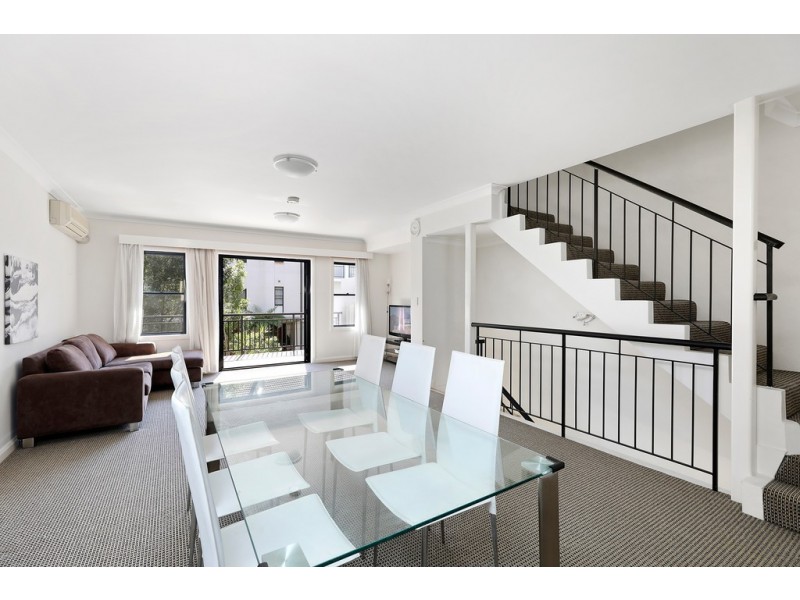 2 Walkers Drive, Lane Cove NSW 2066