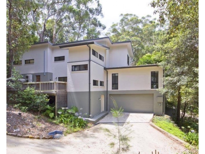 2B Pembroke Avenue, Turramurra NSW 2074