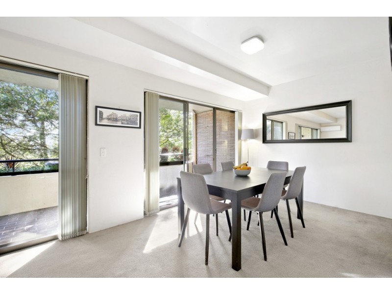 4/25 View Street (Enter from View Lane), Chatswood NSW 2067