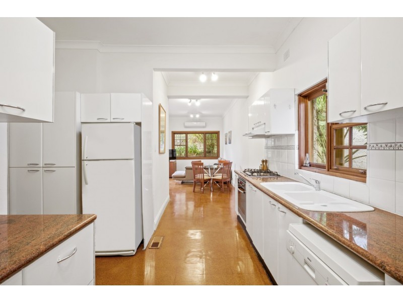 9 Lone Pine Avenue, Chatswood NSW 2067