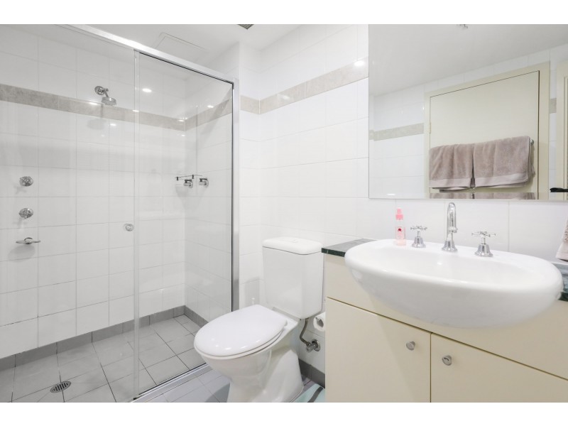 2111/2A Help Street, Chatswood NSW 2067