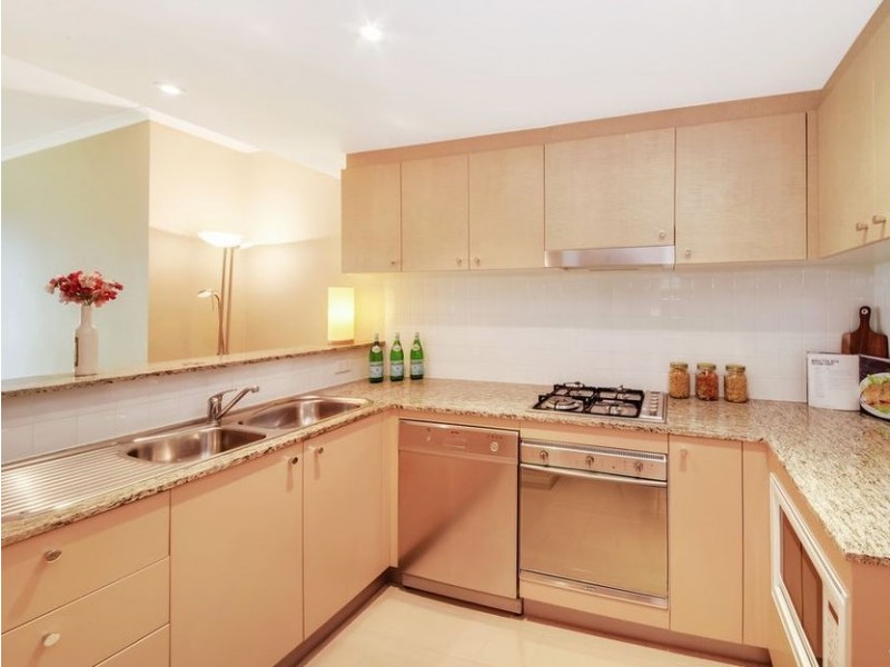 906/2A Help Street, Chatswood NSW 2067