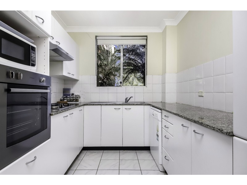 8/23 Barton Road, Artarmon NSW 2064