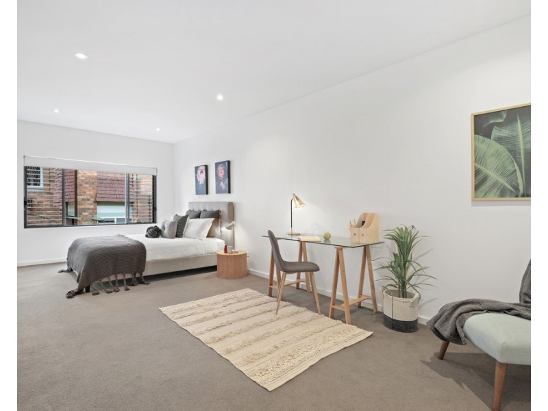 2/22 Pacific Highway, Roseville NSW 2069