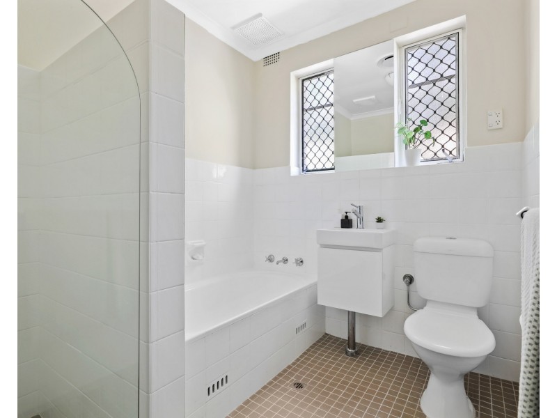 1/182 Pacific Highway, Roseville NSW 2069