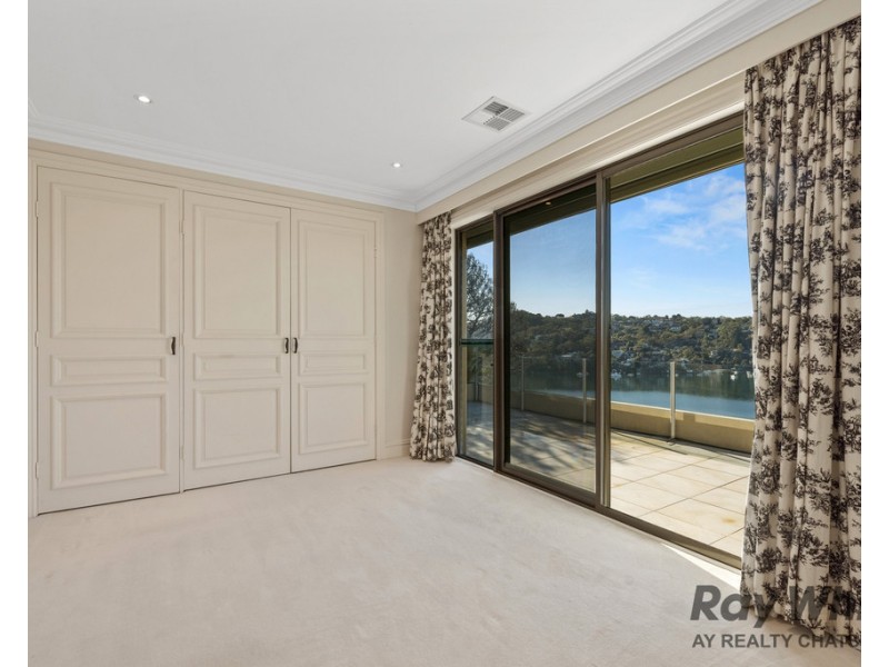 1A The Tor Walk, Castlecrag NSW 2068