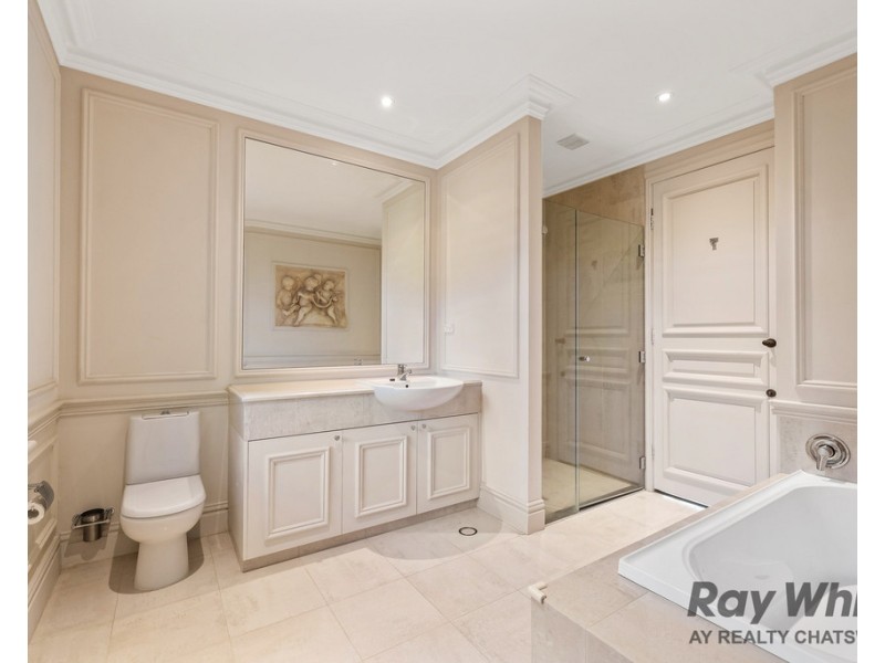 1A The Tor Walk, Castlecrag NSW 2068