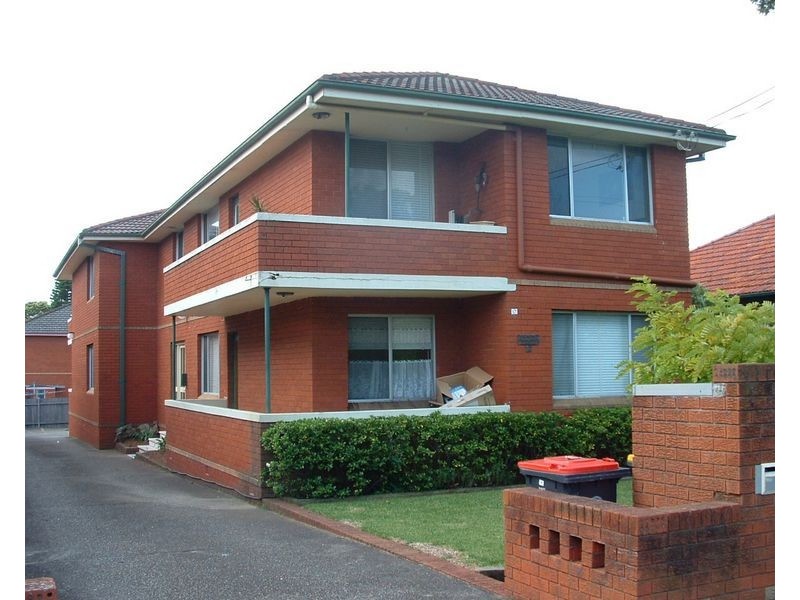 4/37 Fletcher Street, Campsie NSW 2194