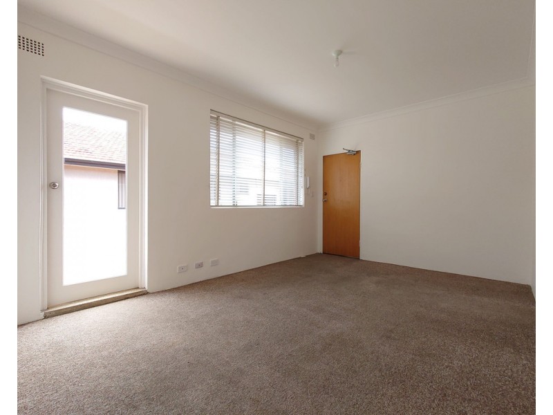 4/37 Fletcher Street, Campsie NSW 2194