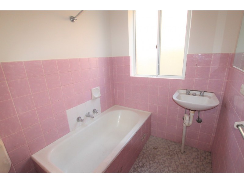 2/71 Frederick Street, Campsie NSW 2194