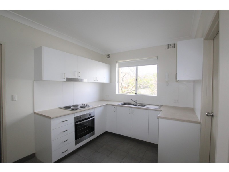 4/4 Browning Street, Campsie NSW 2194