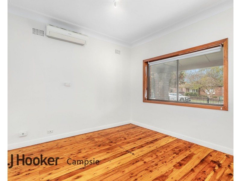 9 Karingal Street, Kingsgrove NSW 2208