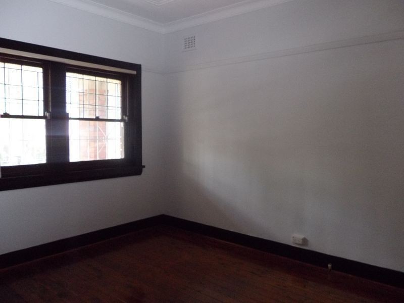 18 Liney Street, Clemton Park NSW 2206