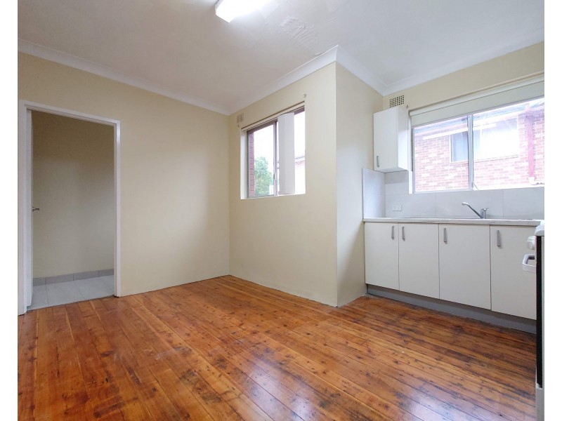 2/43 Duke Street, Campsie NSW 2194