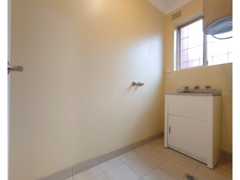 2/43 Duke Street, Campsie NSW 2194