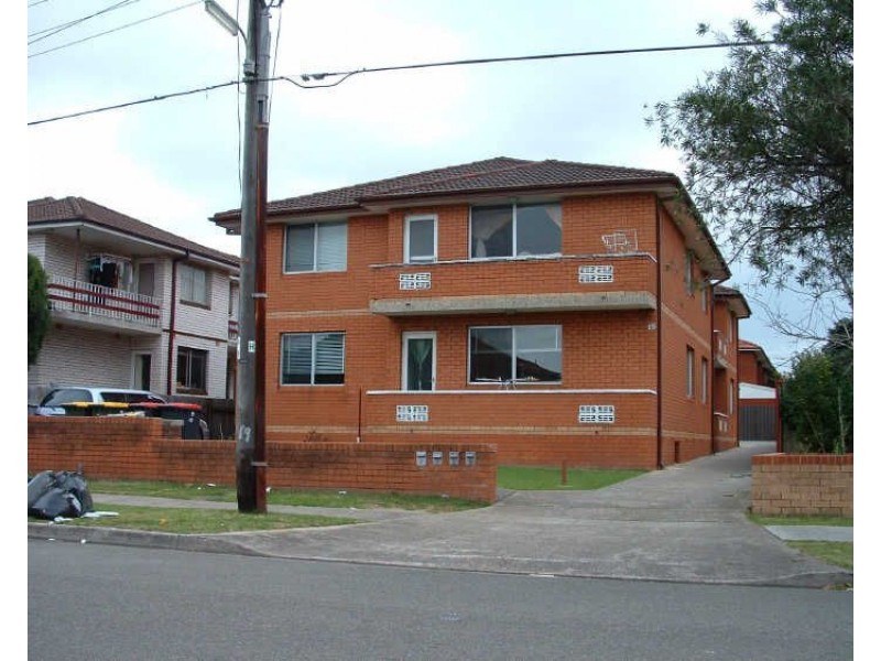 2/19 Oswald Street, Campsie NSW 2194